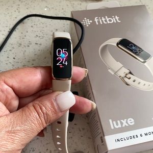 Fitbit Luxe